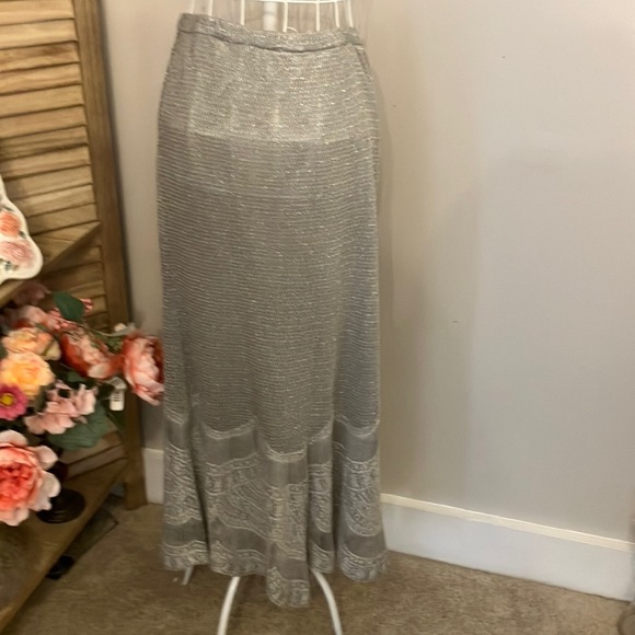 Elegant Silver Crochet Maxi Skirt Sz Medium to Large - Picture 5 of 9